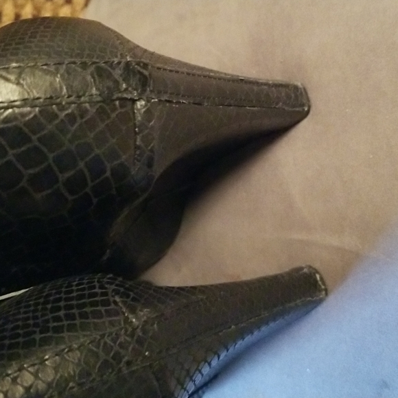 Boutique 9 Leather Knee Boots - Picture 9 of 11